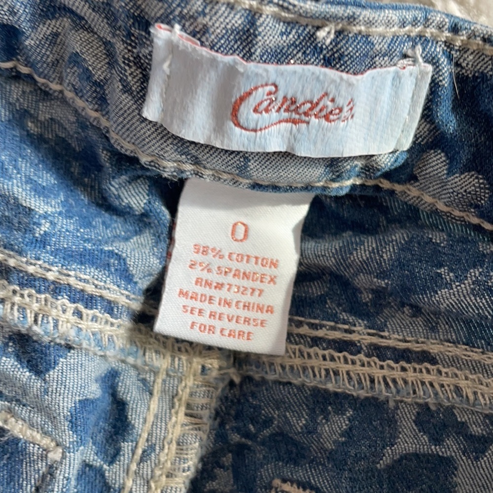 Shorts - Picture 3 of 3